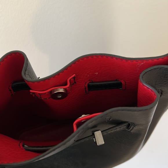 Red Interior Vegan Bucket Bag - Picture 3 of 3